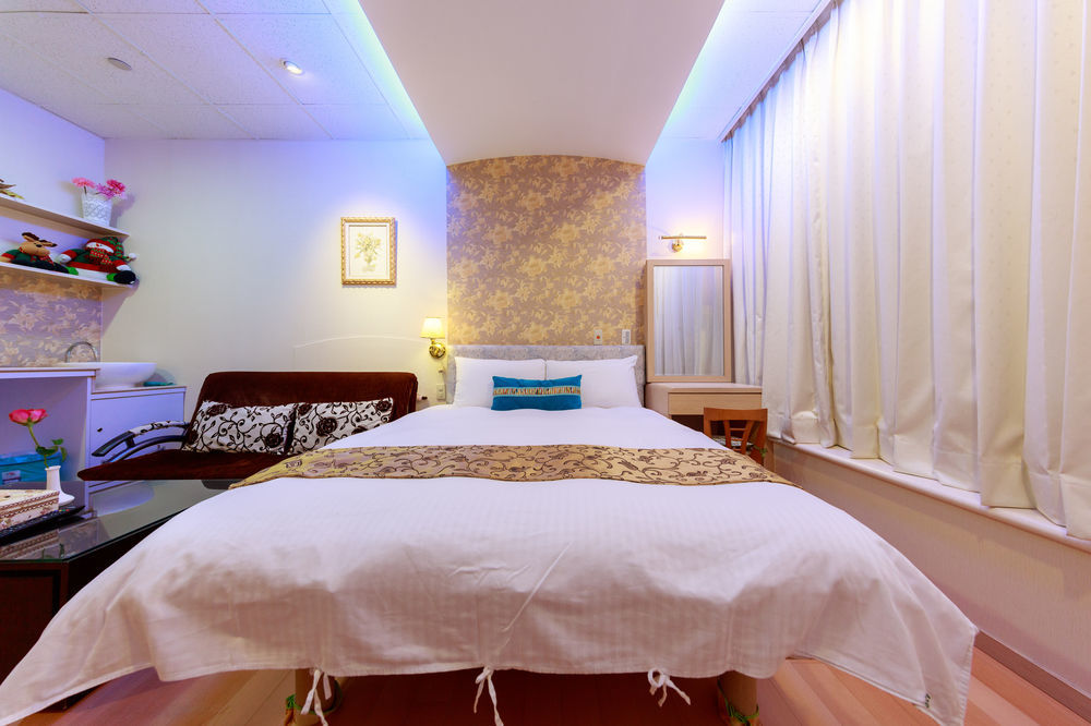 85 Leisurely Hotell Kaohsiung Exteriör bild