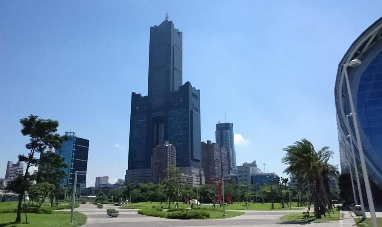 85 Leisurely Hotell Kaohsiung Exteriör bild