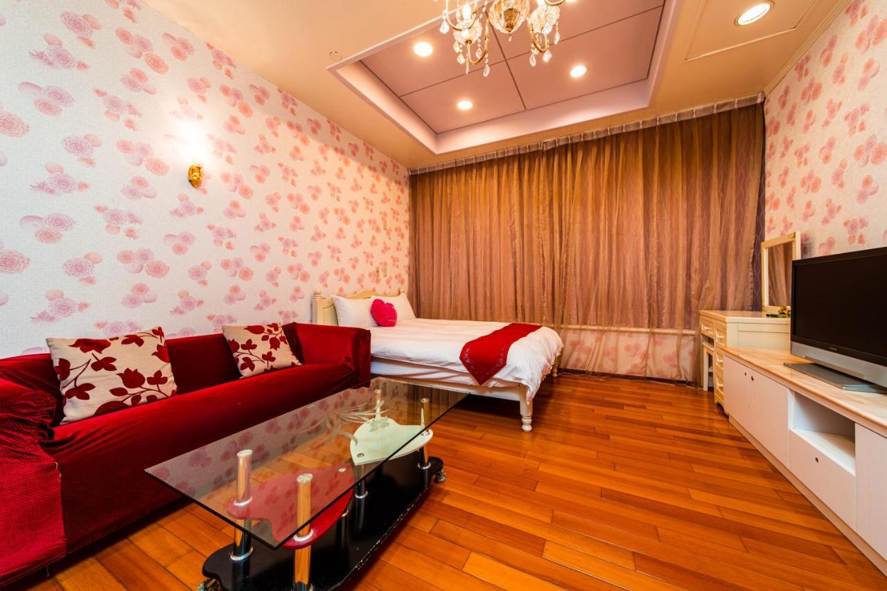 85 Leisurely Hotell Kaohsiung Exteriör bild