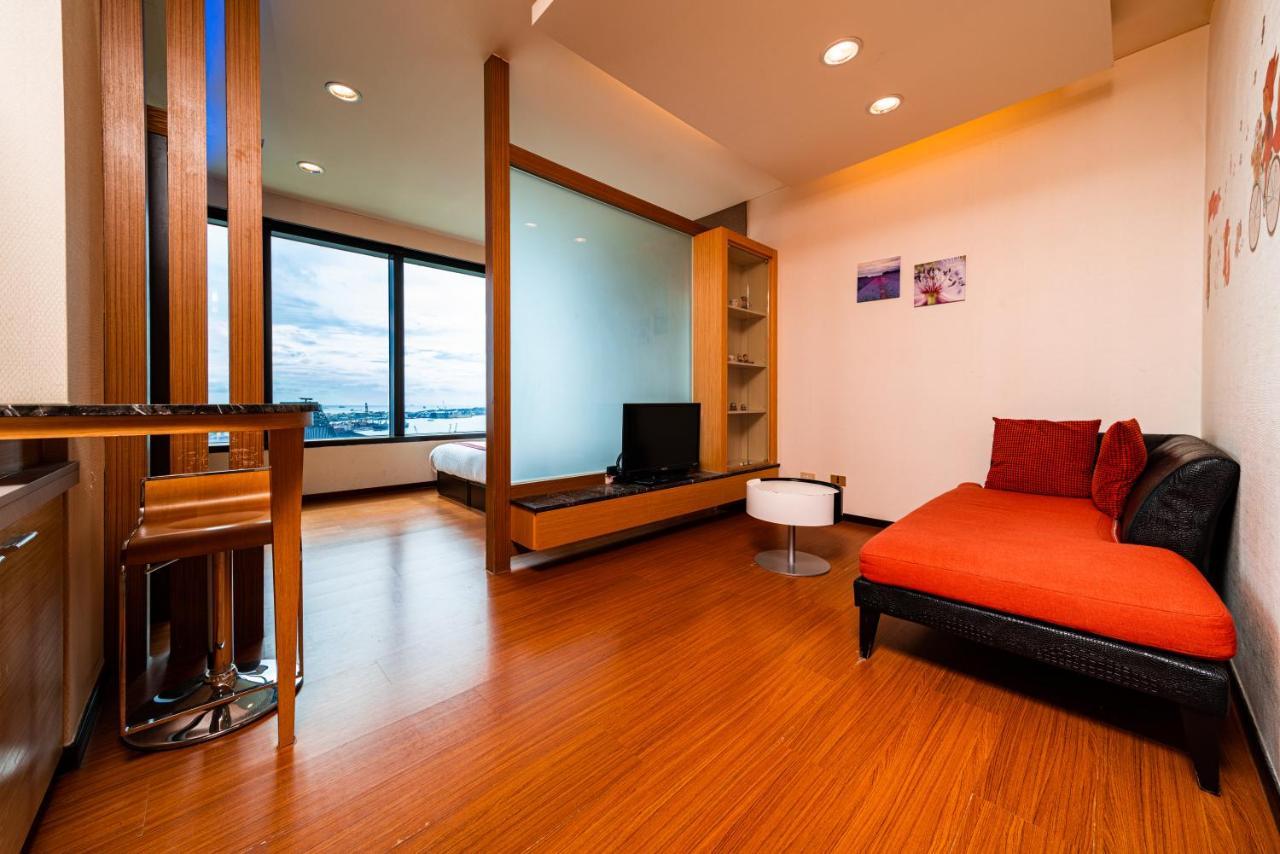 85 Leisurely Hotell Kaohsiung Exteriör bild