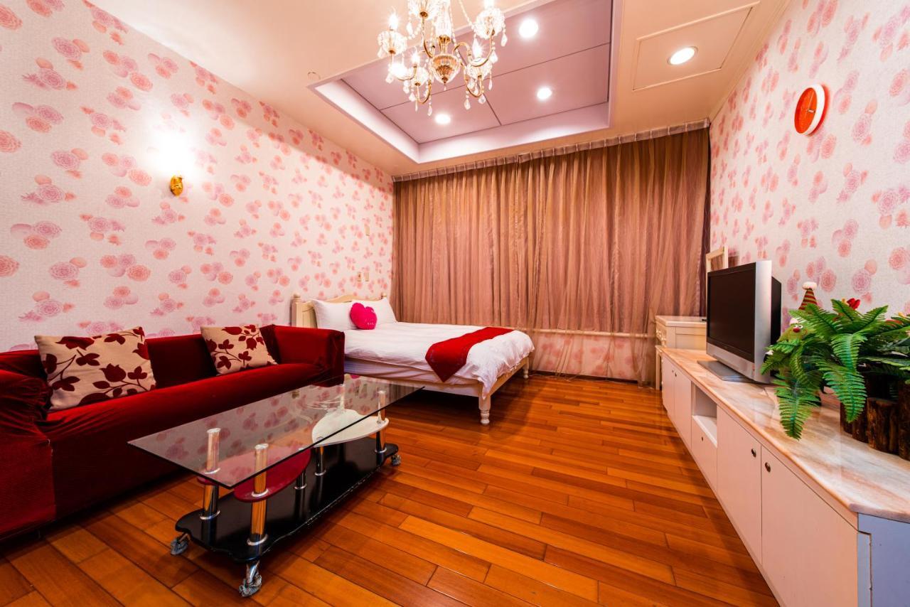 85 Leisurely Hotell Kaohsiung Exteriör bild