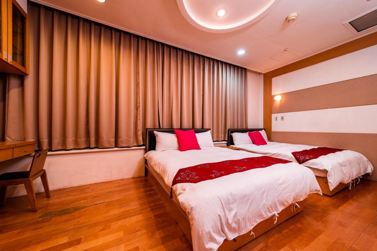 85 Leisurely Hotell Kaohsiung Exteriör bild